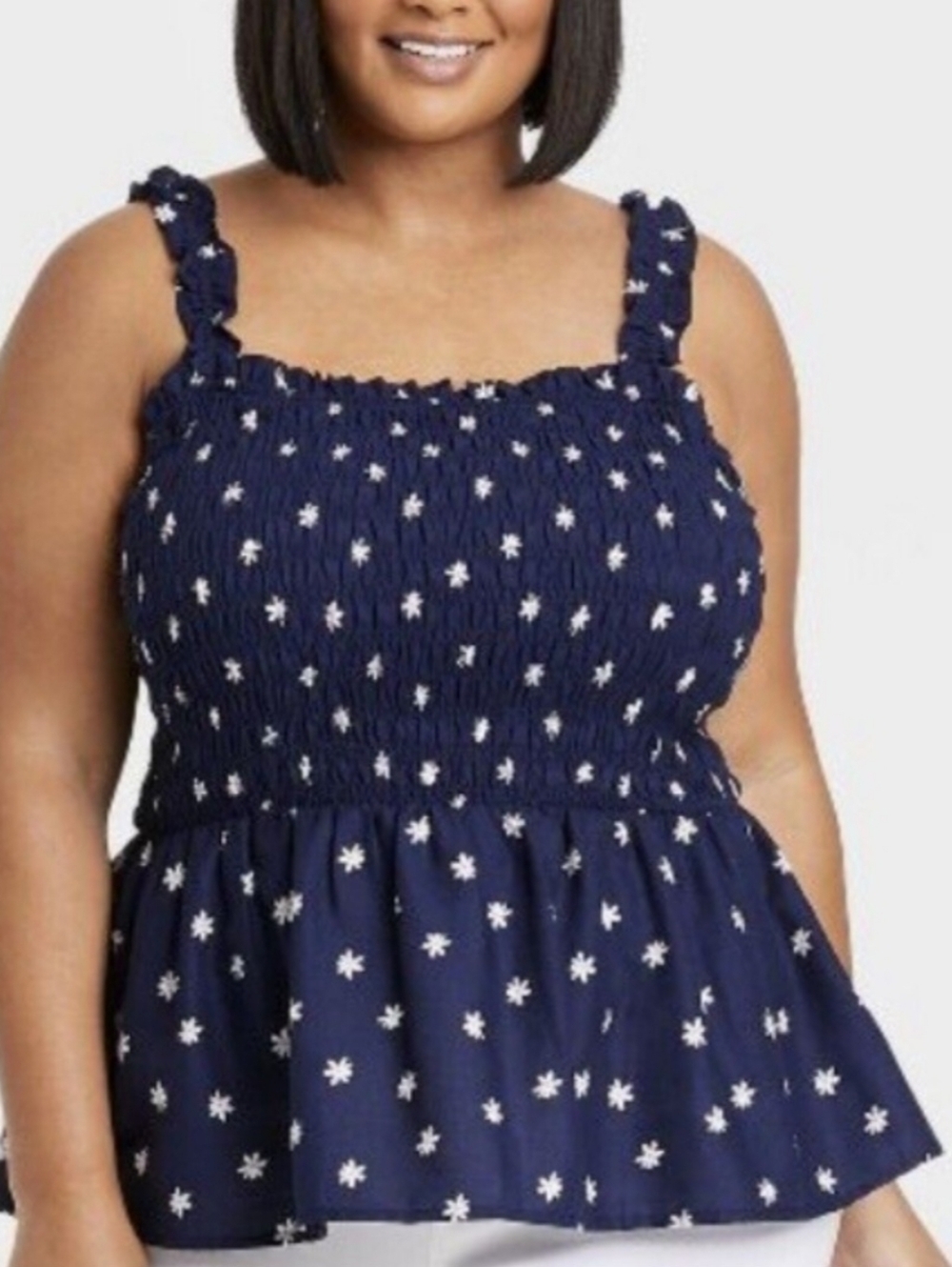 NWOT Ava & Viv Navy Blue And White Floral top, Size 2X Smocked Flared Ruffle